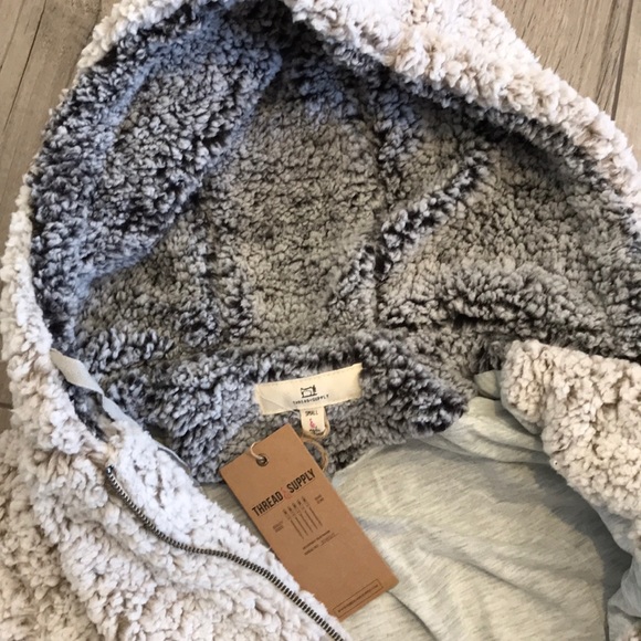 Oatmeal Warm, Cozy, Lined Sherpa ZIP Front Jacket - Picture 6 of 8